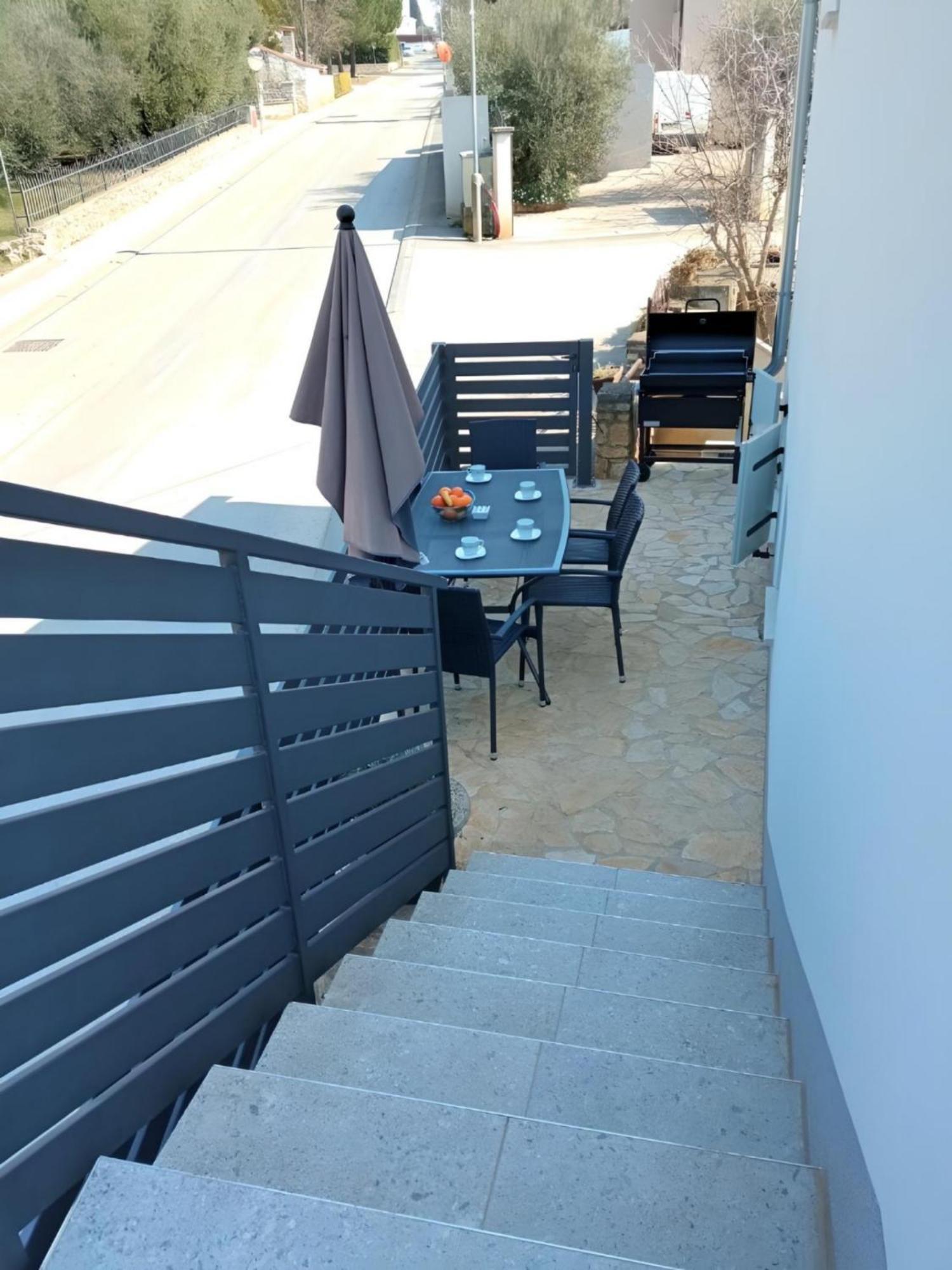 Tar-Vabriga Apartment Valentino מראה חיצוני תמונה