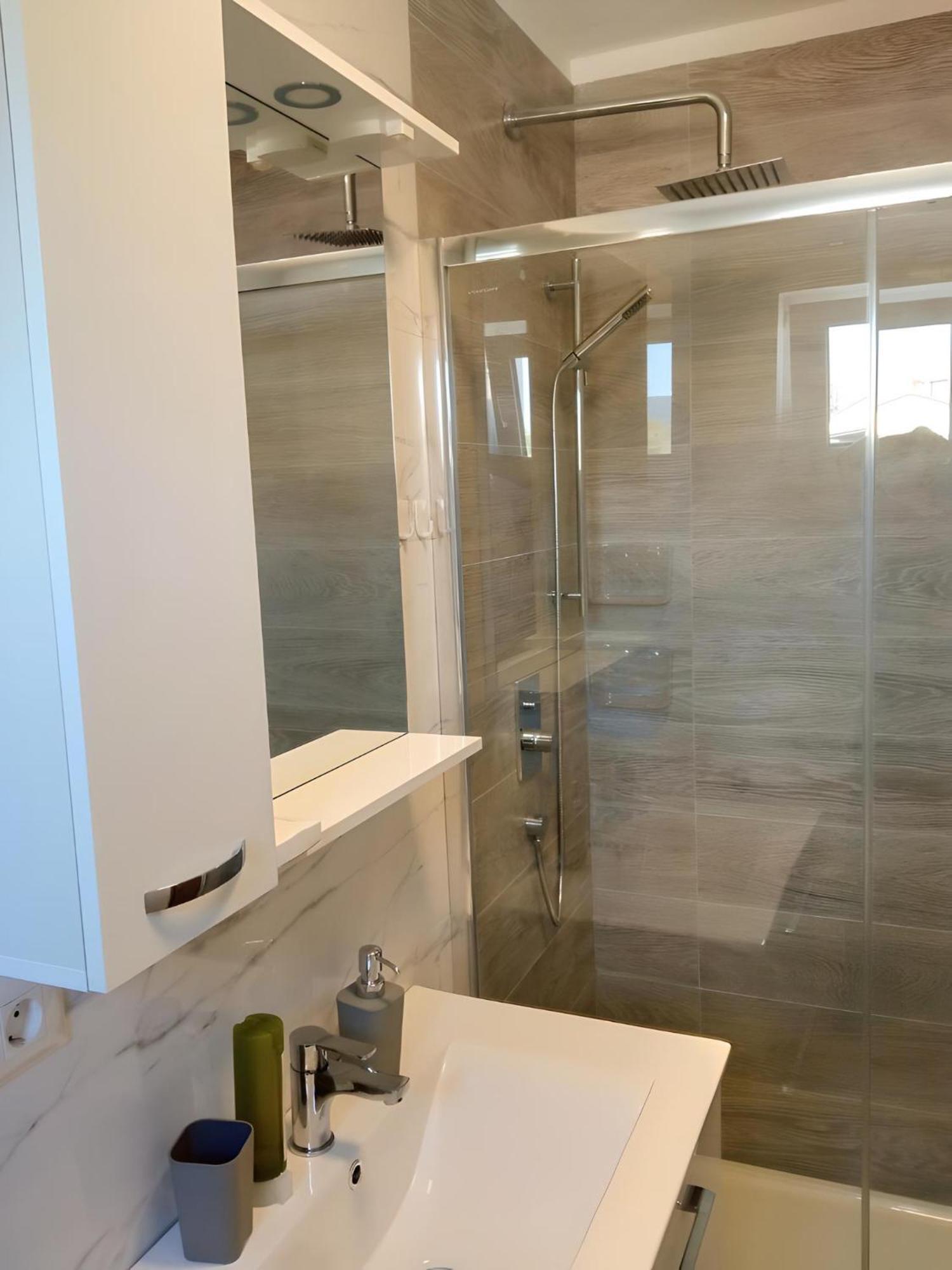 Tar-Vabriga Apartment Valentino מראה חיצוני תמונה